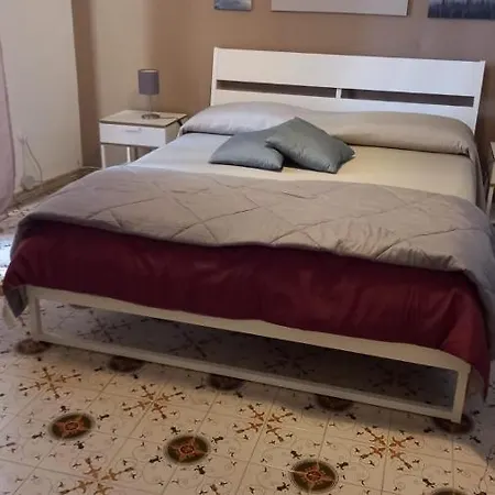 Homeholidayinsicily - Ovest Guest house Palazzolo Acreide