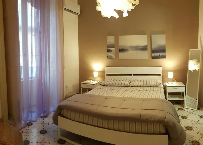 Homeholidayinsicily - Ovest Affittacamere Palazzolo Acreide